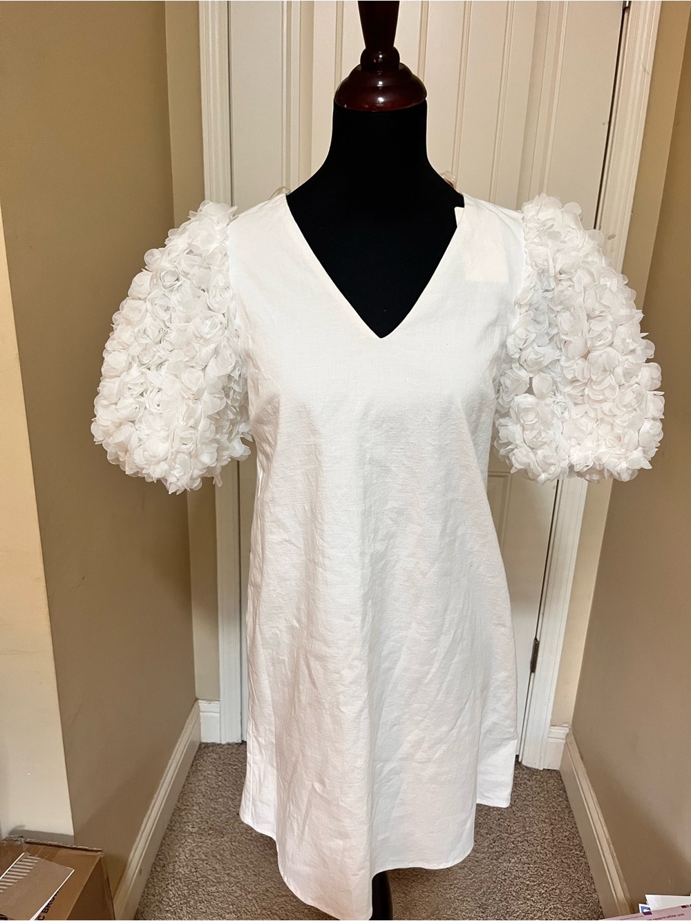 entro White V-Neck Mini Dress with 3D Puff Floral Sleeves Bachelorette READ